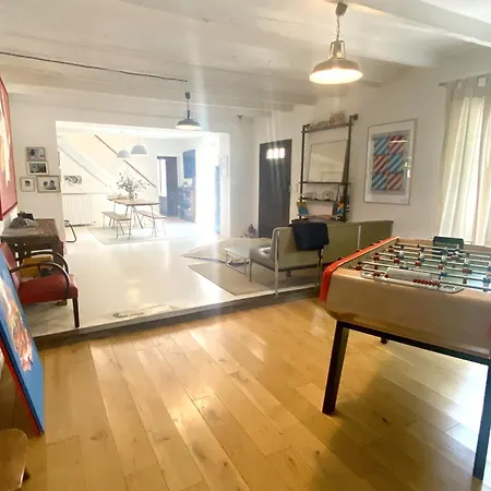 Holiday home Grande Maison, 5 Chambres, Piscine A 5 Min D'arles