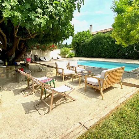 Grande Maison, 5 Chambres, Piscine A 5 Min D'arles
