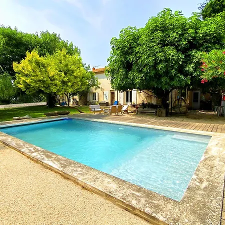 Holiday home Grande Maison, 5 Chambres, Piscine A 5 Min D'arles